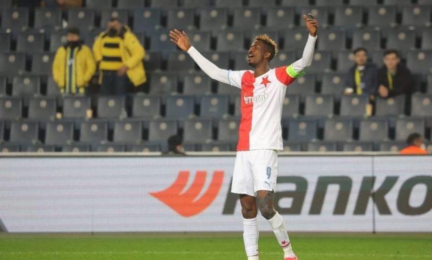 Geçen sezon İsmail Kartal'ı perişan etti Ali Koç 10 ay sonra atağa geçti! Fenerbahçe'ye Emenike-Sow karışımı golcü