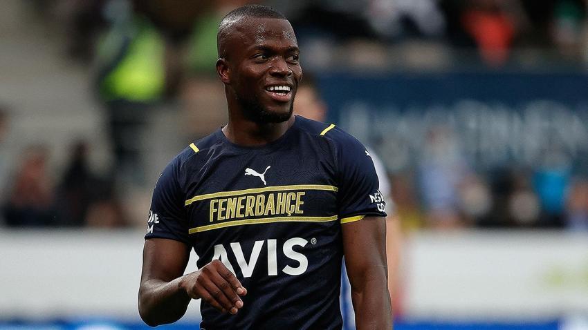 Geçen sezon İsmail Kartal'ı perişan etti Ali Koç 10 ay sonra atağa geçti! Fenerbahçe'ye Emenike-Sow karışımı golcü
