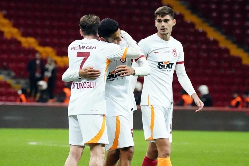 Okan Buruk'un 19'luk prensi göz kamaştırdı Galatasaray yeni Selçuk İnan'ı buldu