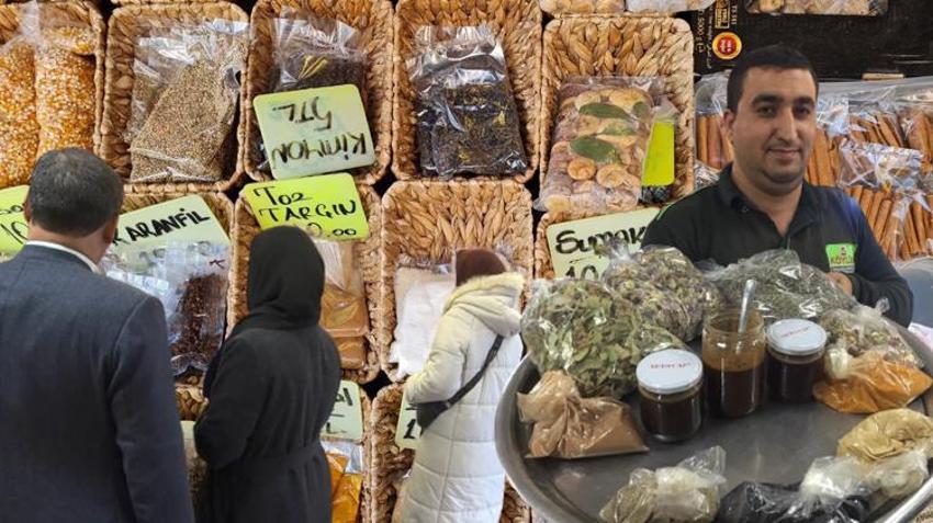 Grip, bronşit ve öksürüğe iyi geliyor! Aktardan 'grip macunu ve kış çayı' tavsiyesi
