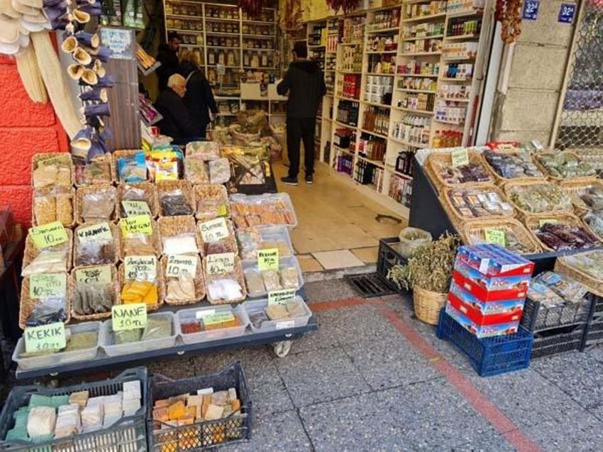 Grip, bronşit ve öksürüğe iyi geliyor! Aktardan 'grip macunu ve kış çayı' tavsiyesi