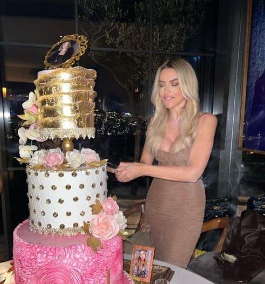 Hadise'nin iki reklamla kazandığı ücret dudak uçuklattı!