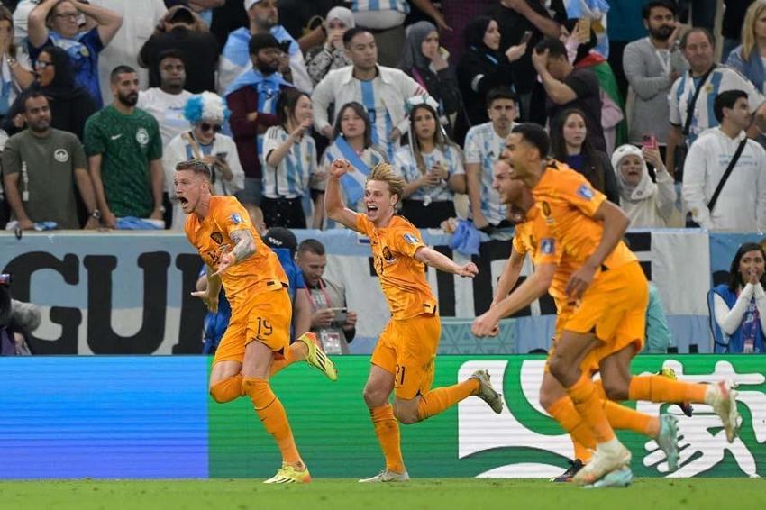 Hollanda-Arjantin maçında büyük gerginlik! Messi'den Weghorst'a şok sözler: Ne bakıyorsun aptal!