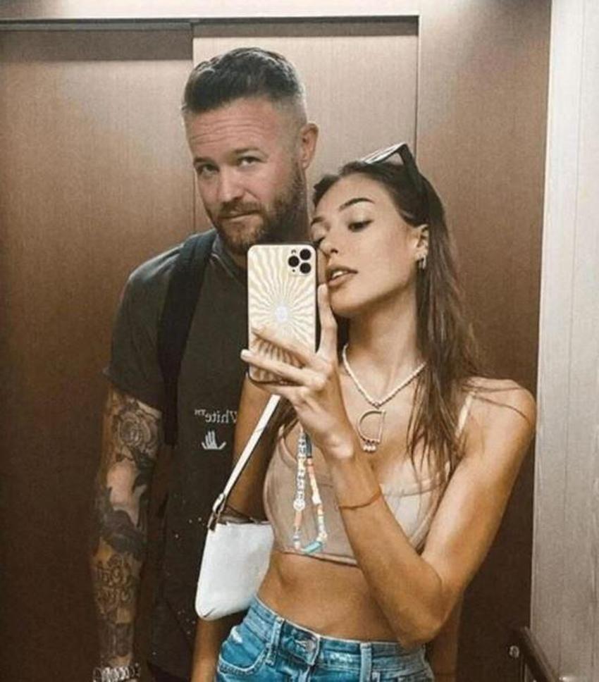 Dilan Çiçek Deniz'den yeni pozu dikkat çekti! Eski nişanlısı da paylaşmıştı