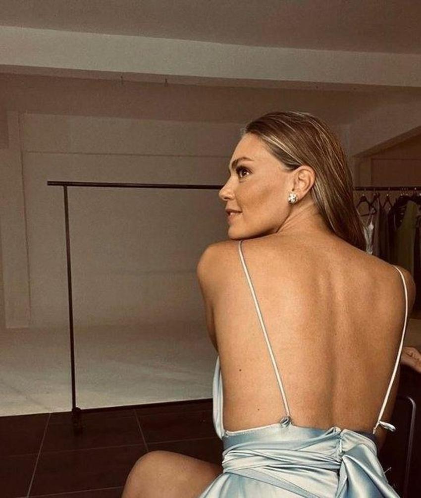 Aslı Enver sırt dekolteli pozlar paylaştı! Takipçilerinden yorum yağdı