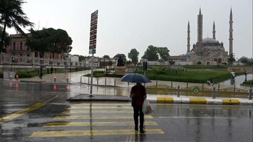 Şiddetli kar yağışı başlıyor! Meteoroloji son dakika duyurdu, İstanbul dahil çok sayıda ili vuracak