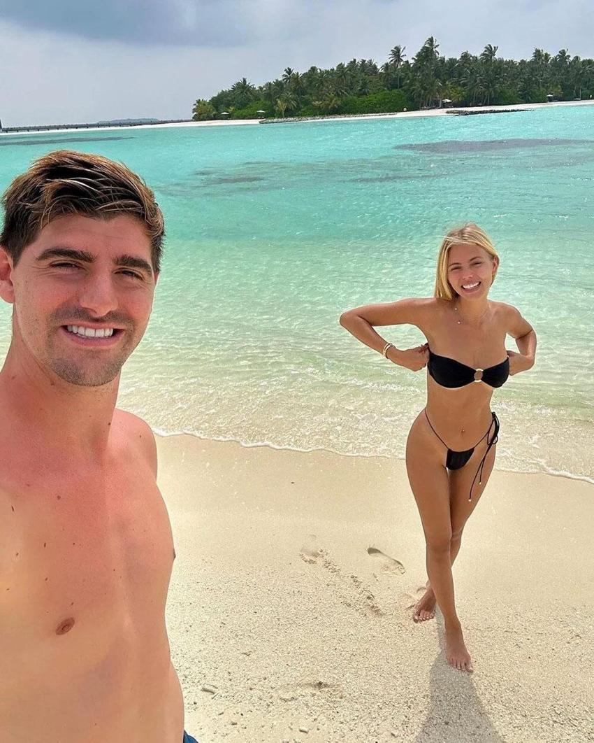 Belçika'nın yıldızı Thibaut Courtois ile sevgilisi Mishel Gerzig tatilde!