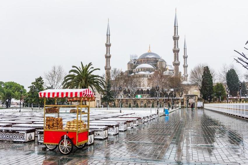 İstanbul'a çok kuvvetli kar geliyor! Sıcaklık 10 derece düşecek, Meteoroloji il il son dakika duyurdu