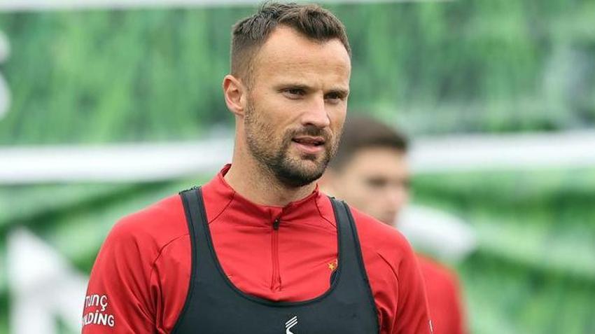 Galatasaray yıldız oyuncu için harekete geçti! Erden Timur: Risk alamayız