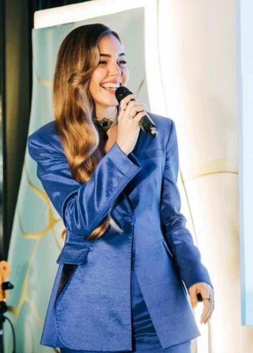 Berfu Yenenler: Eser ile Allah vergisi ikiliyiz, aşk ile evlendik