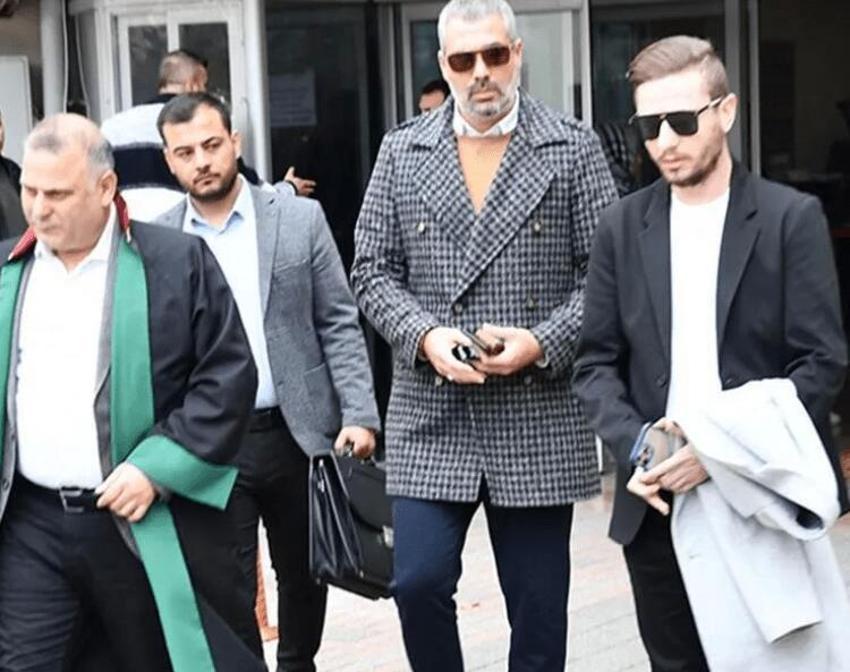 Bir aylık evlilikten sonra boşanan Merve Boluğur ile Mert Aydın sarmaş dolaş görüntülendi