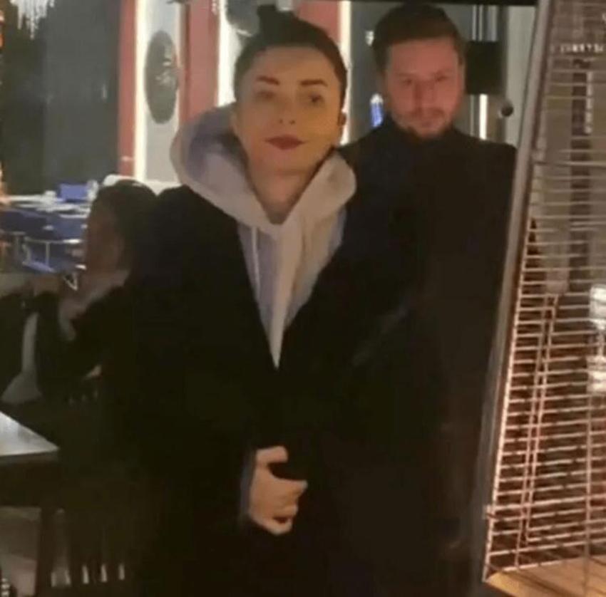 Bir aylık evlilikten sonra boşanan Merve Boluğur ile Mert Aydın sarmaş dolaş görüntülendi