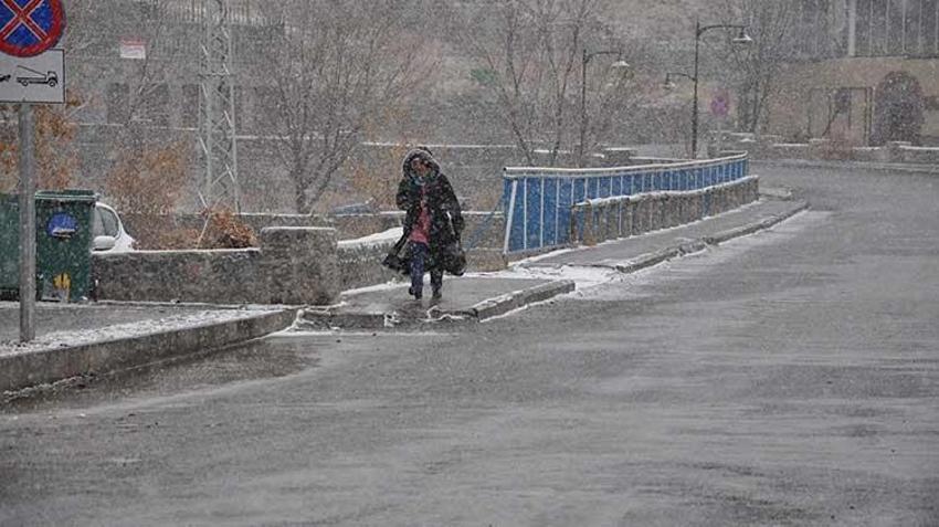 Kar yağışı bugün başlıyor, Marmara'dan giriş yaptı! İstanbul'a kar ne zaman yağacak?
