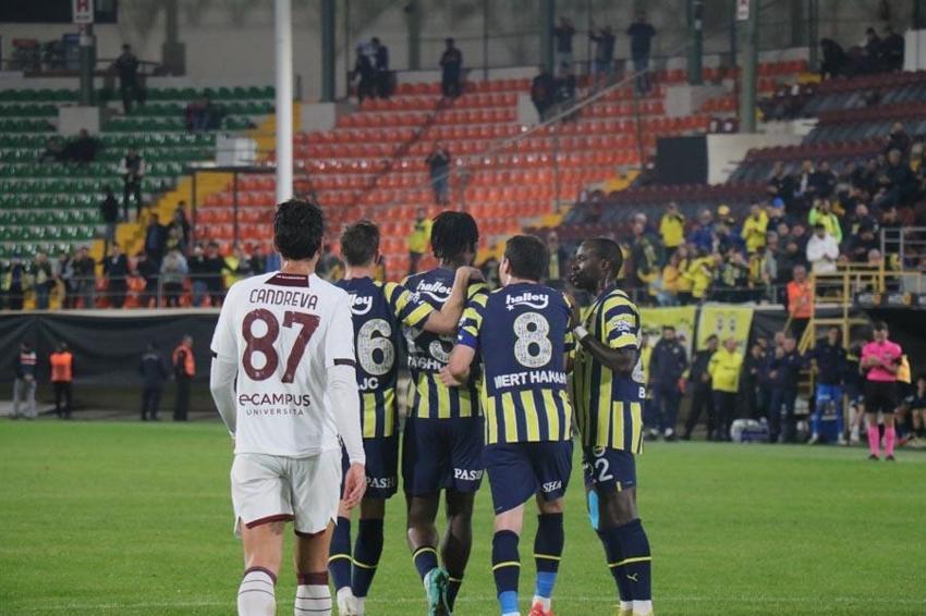 Ali Koç'tan Alioski'yi bitiren transfer! Fenerbahçe yeni Roberto Carlos'u buldu