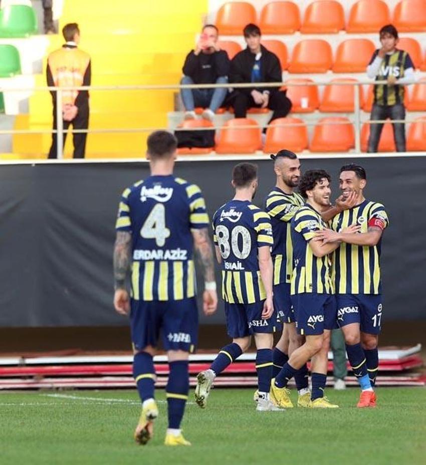 Ali Koç'tan Alioski'yi bitiren transfer! Fenerbahçe yeni Roberto Carlos'u buldu