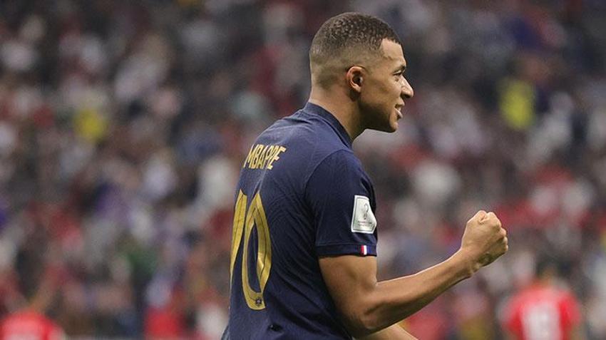 Kameralar yakalayamadı ama futbolseverler görünce şok oldu! Messi'den Mbappe'ye yumruk