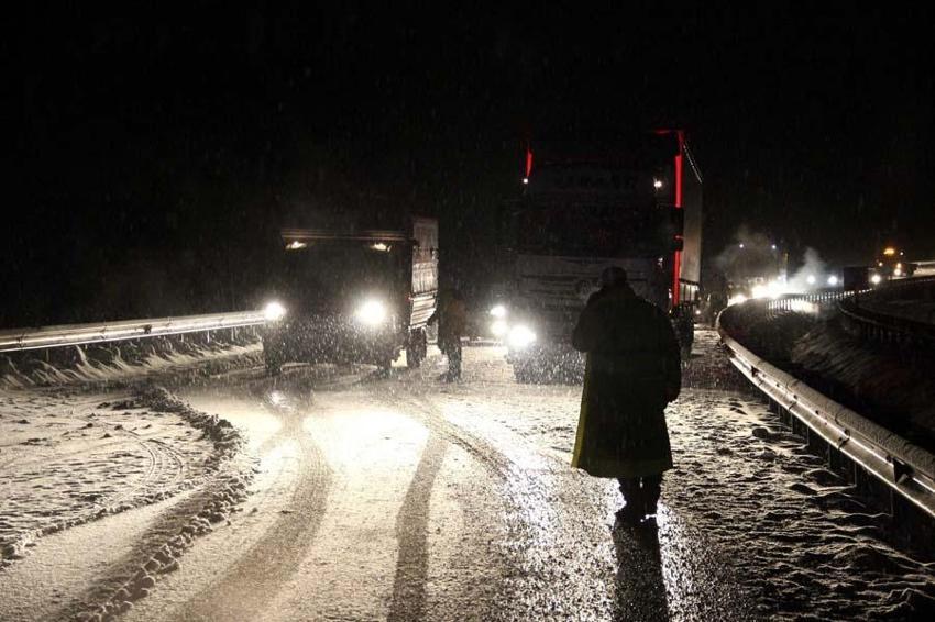 İstanbul'da kar sürprizi! Sıcaklık aniden düştü, Meteoroloji son dakika il il duyurdu
