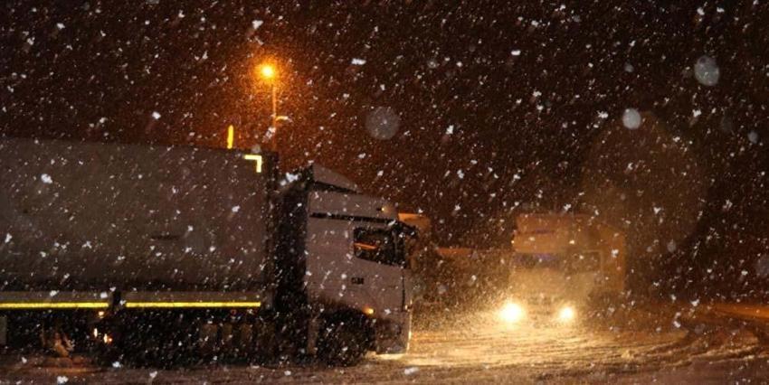 İstanbul'da kar sürprizi! Sıcaklık aniden düştü, Meteoroloji son dakika il il duyurdu