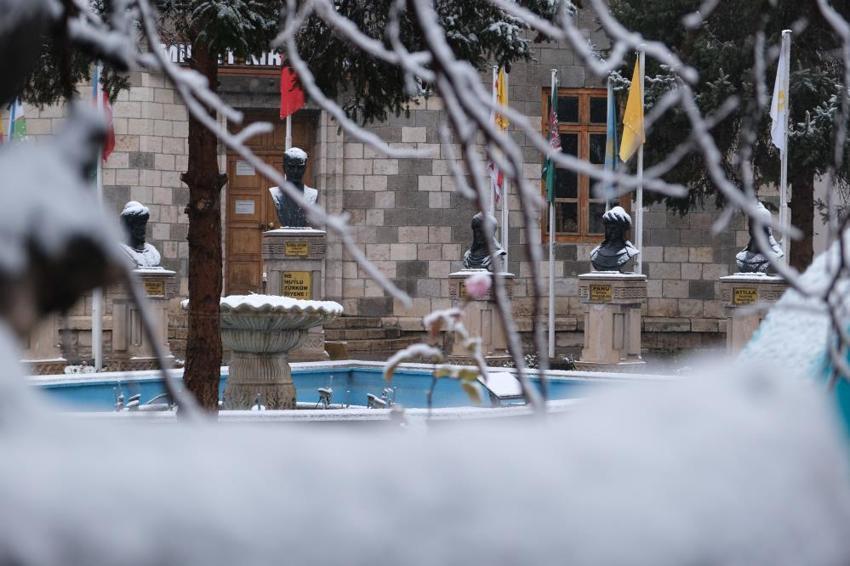 Kar yağışı için tarih verildi! Sıcaklıklar aniden düşecek, lapa lapa yağacak