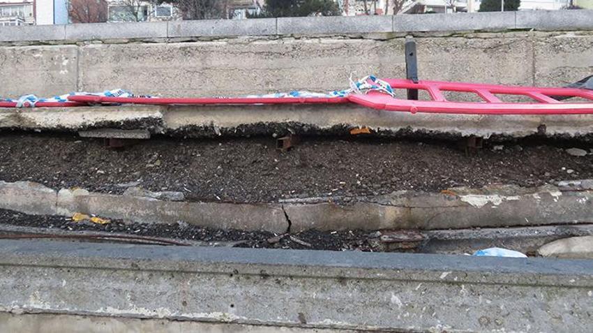 Üsküdar Sahili'nde korkutan görüntü! Yürürken fark ettiler: Oturup çay içiyorduk