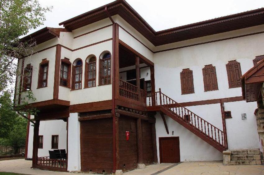 Doğu Ekspresi fiyatları dudak uçuklatıyor! İşte Kars Turu’nun bedeli    