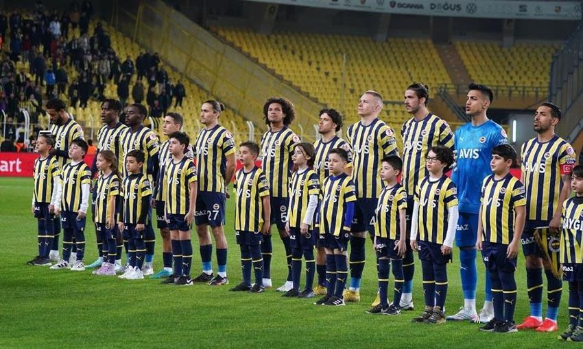 Nelsson için geliyoruz dediler Fenerbahçe'nin yıldızını istediler! Ali Koç'a 10 milyon euro'luk teklif