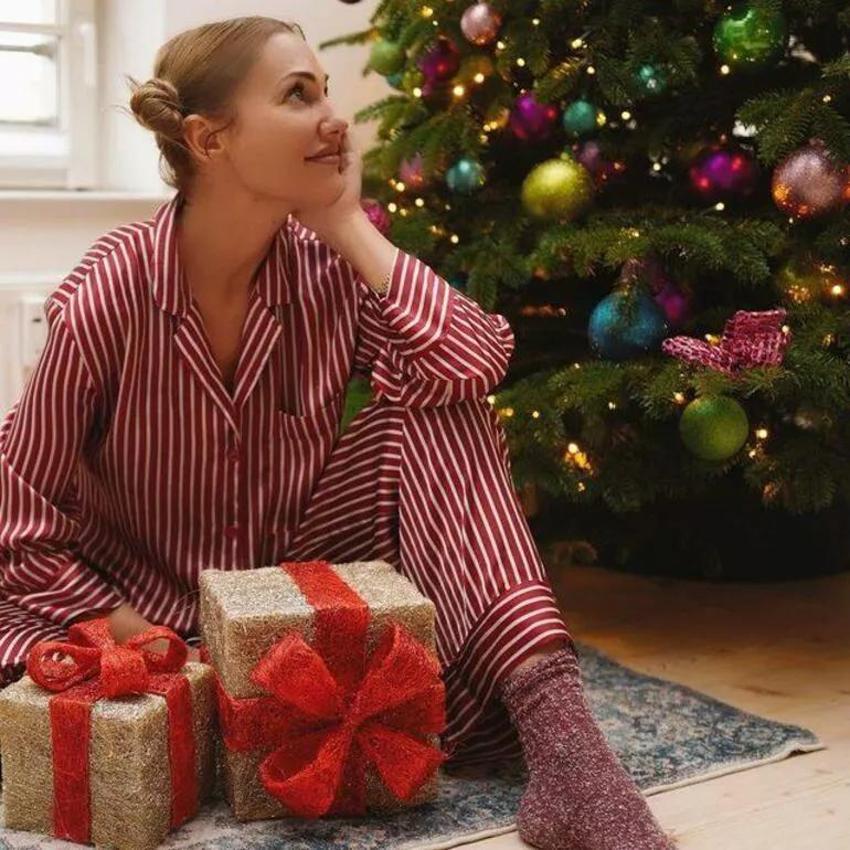 Meryem Uzerli'den kızlarıyla Noel pozları!