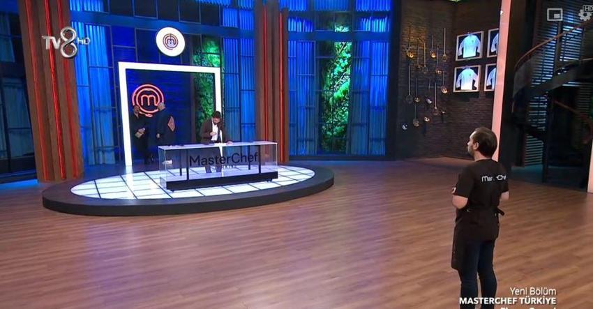 Masterchef elenen isim belli oldu! MasterChef'te son 5