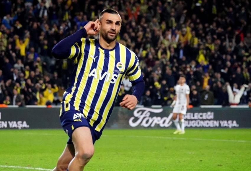 Topu ayağına alır almaz Fenerbahçe taraftarları ayağa kalkıyor! 'Adam Phillip Lahm gibi...'