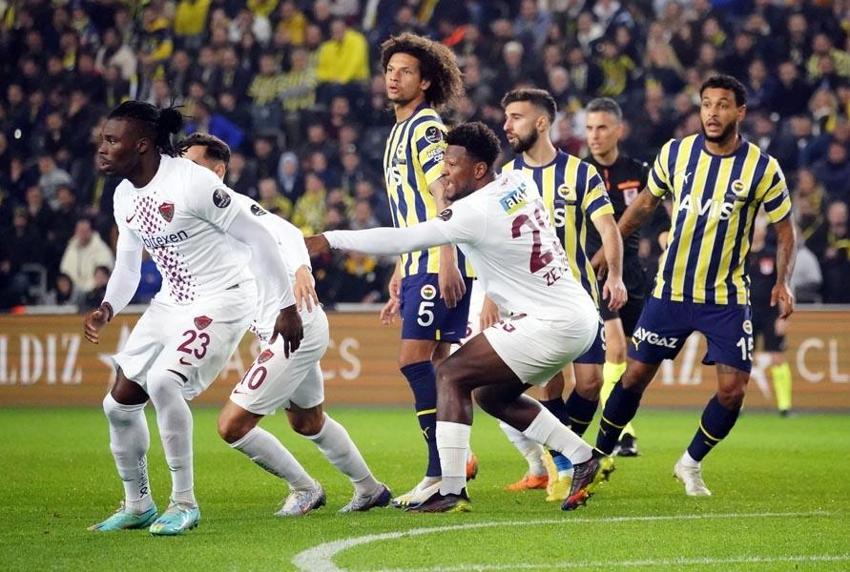 Topu ayağına alır almaz Fenerbahçe taraftarları ayağa kalkıyor! 'Adam Phillip Lahm gibi...'