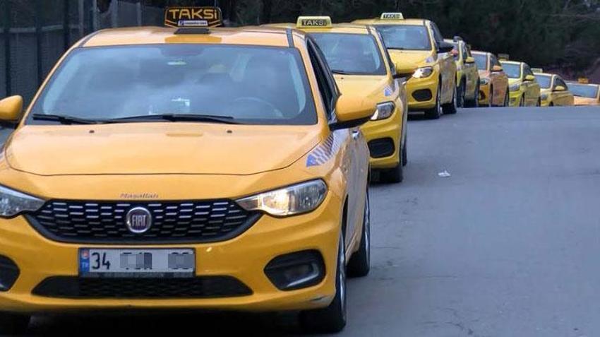 Taksi ücretlerine zam geldi! Taksiciler güncelleme için uzun kuyruklar oluşturdu