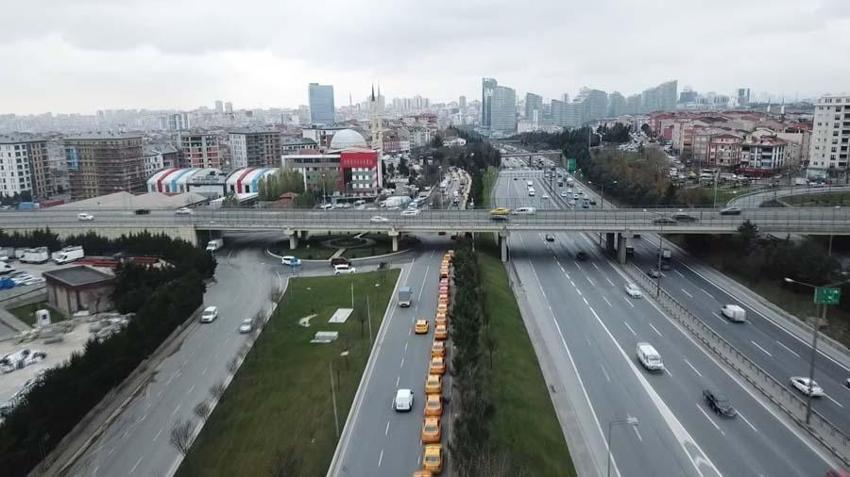 Taksi ücretlerine zam geldi! Taksiciler güncelleme için uzun kuyruklar oluşturdu