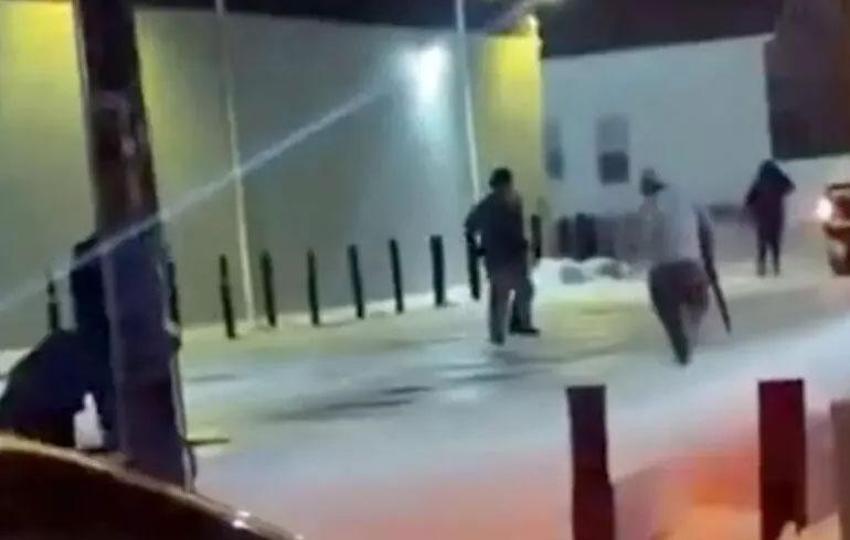 ABD 'yüzyılın fırtınası'nda kabusu yaşıyor! Yağmalar başladı, halk sokakta Biden tatilde