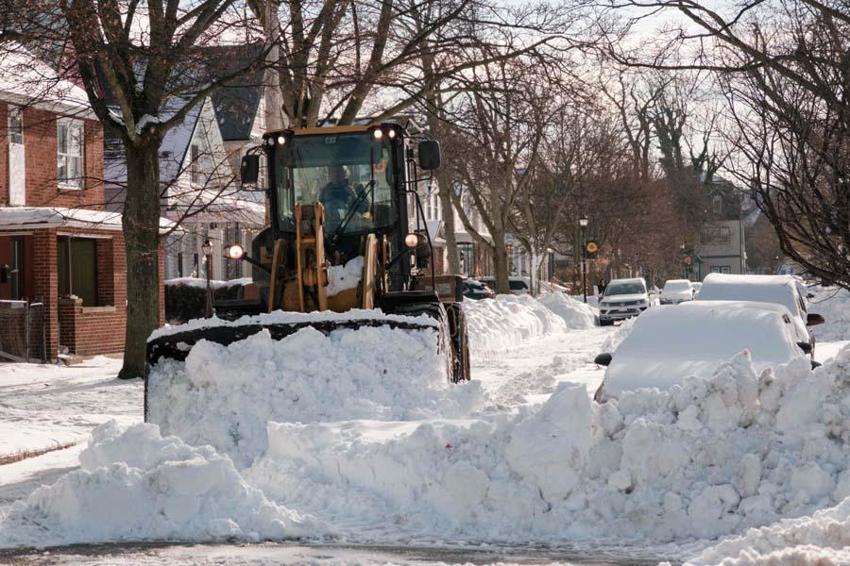 ABD 'yüzyılın fırtınası'nda kabusu yaşıyor! Yağmalar başladı, halk sokakta Biden tatilde