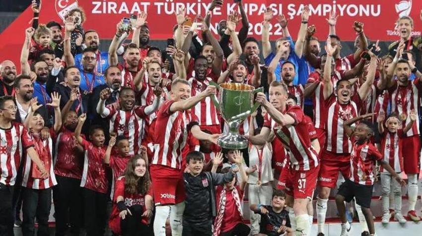 2022 yılında spor camiasında neler yaşandı? Efsane isimlere veda ve tarihi başarılar