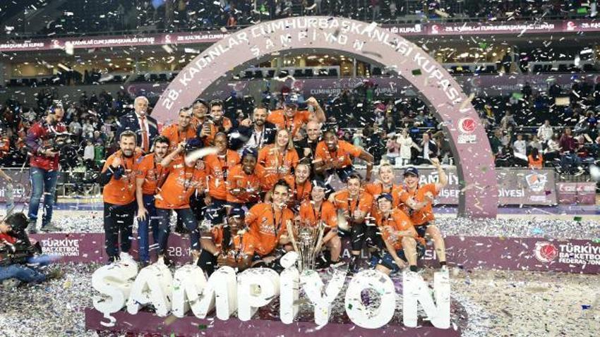 2022 yılında spor camiasında neler yaşandı? Efsane isimlere veda ve tarihi başarılar