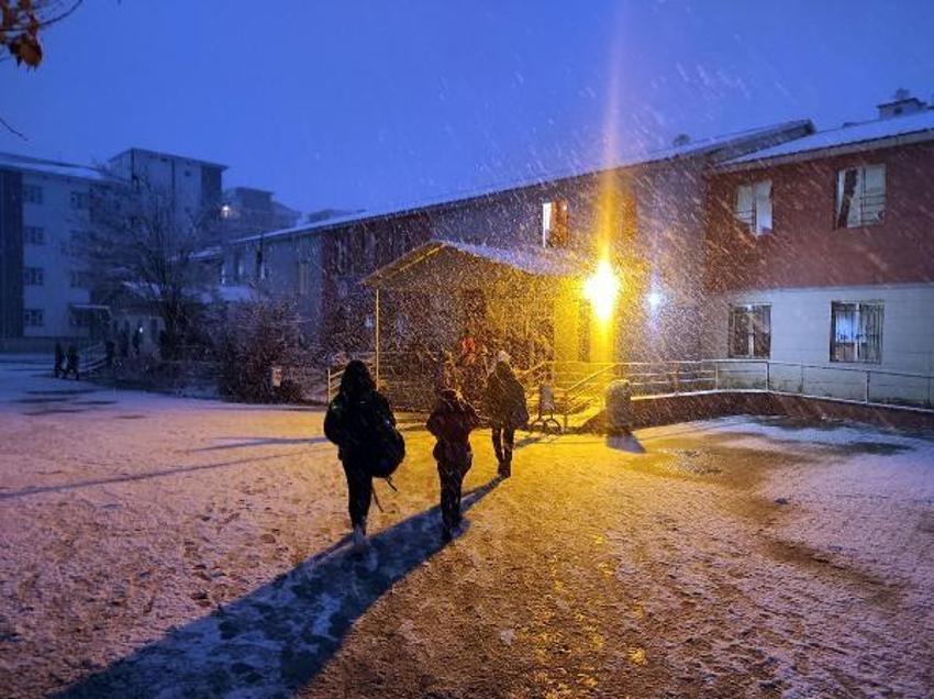 Çok şiddetli kar yağışı geliyor! Günü belli oldu, Meteoroloji 34 ili son dakika duyurdu