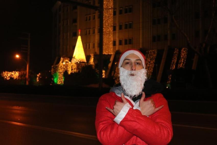 'Noel Baba' eğlence mekanından kovuldu! 'Bu yıl hediye dağıtamadım'
