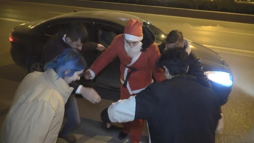 'Noel Baba' eğlence mekanından kovuldu! 'Bu yıl hediye dağıtamadım'