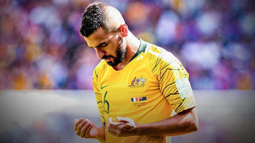 10 yıl önce Ertuğrul Sağlam getirmişti! Okan Buruk'un yeni sol beki hiç iç açmadı