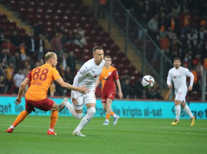 Galatasaray transfer tahtasını açtı! Forvet hattı bambaşka olacak, işte adaylar