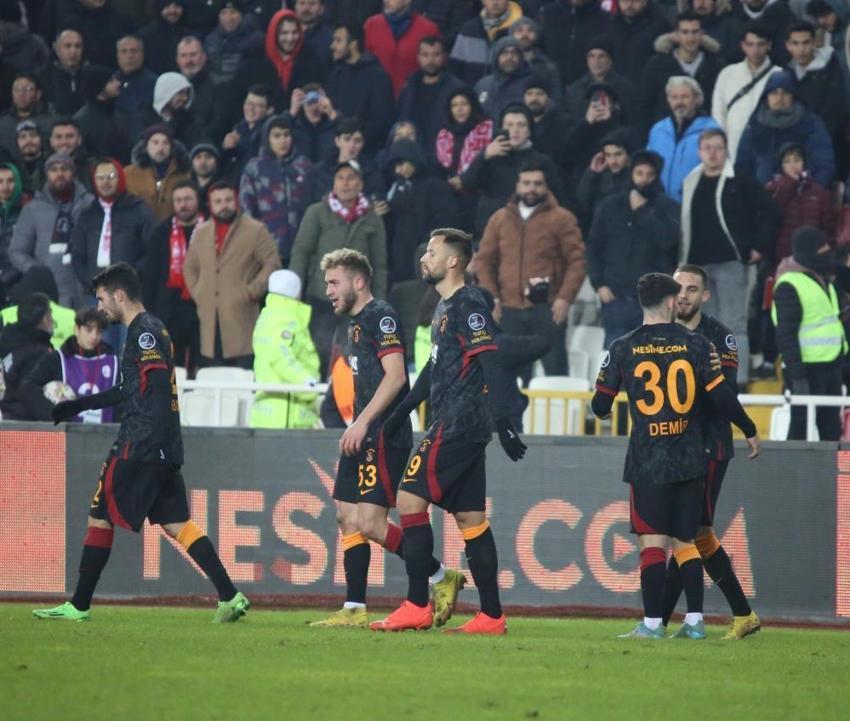 Galatasaray transfer tahtasını açtı! Forvet hattı bambaşka olacak, işte adaylar