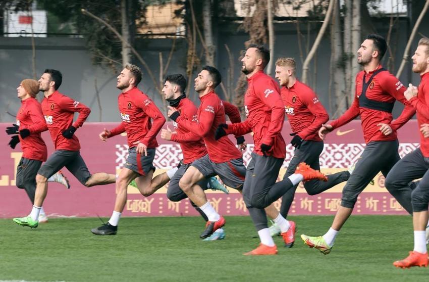 Galatasaray transfer tahtasını açtı! Forvet hattı bambaşka olacak, işte adaylar