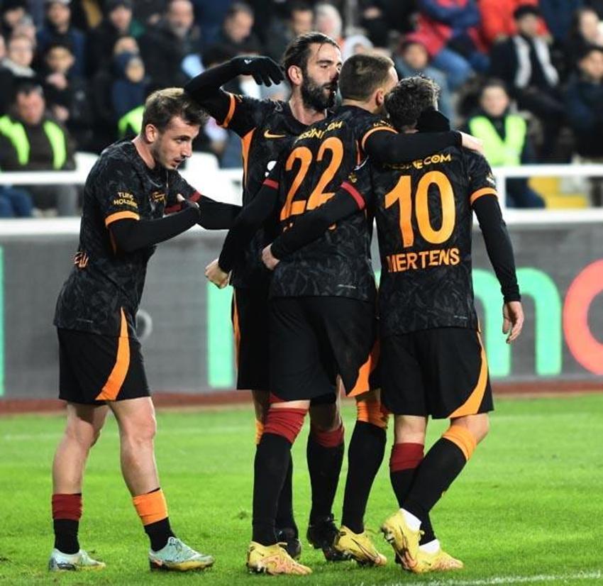Melo'dan Dursun Özbek'e Galatasaray'ı şampiyon yapacak transfer! 'Beraber oynadık hiç düşünmeden alın'