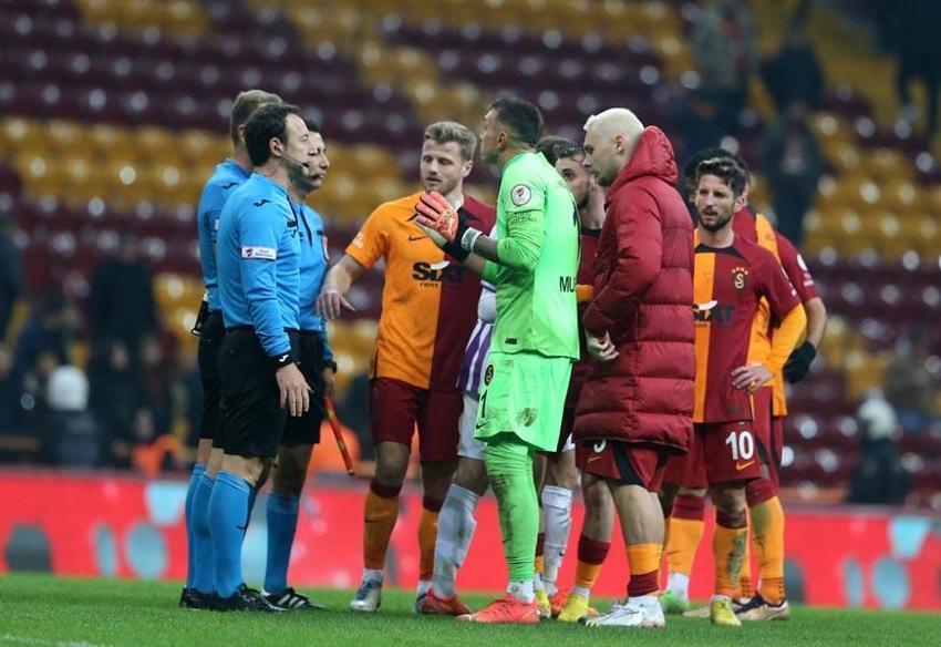 Dursun Özbek'i isyan ettiren maaş talebi: Biz bu parayı İcardi'ye bile vermiyoruz