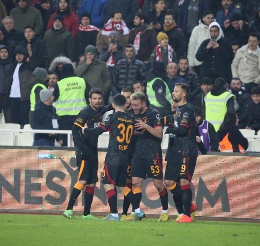 Tayfun Korkut kefil oldu: Gomis'ten, İcardi'den fazla gol atar şampiyon olursunuz