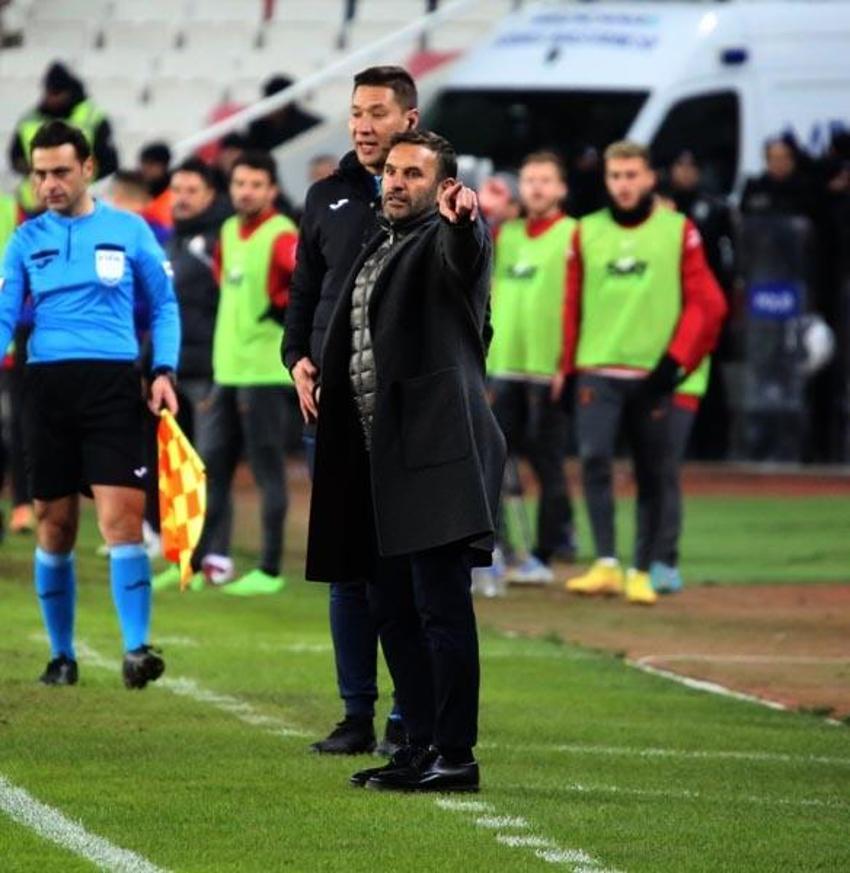 Tayfun Korkut kefil oldu: Gomis'ten, İcardi'den fazla gol atar şampiyon olursunuz