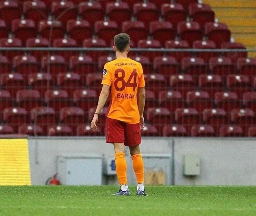 Okan Buruk 'Yeni Tugay Kerimoğlu'nu' kimselere kaptırmadı! Galatasaray'da flaş imza