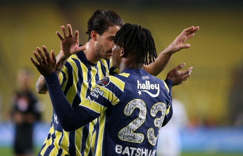 Canlı yayında Fenerbahçe'nin transfer bombasını patlattı! 'Kiralama opsiyonu devreye girerse...'