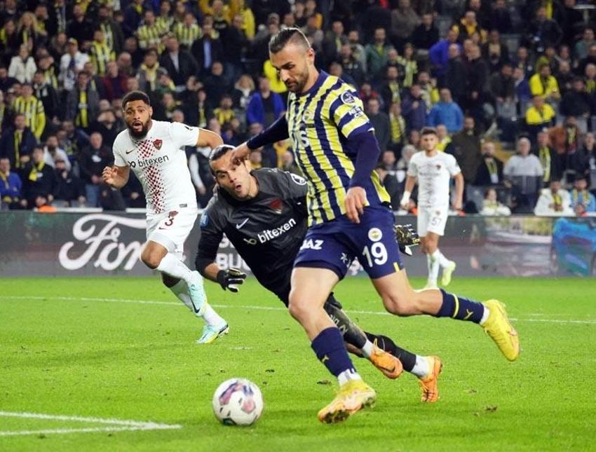 Canlı yayında Fenerbahçe'nin transfer bombasını patlattı! 'Kiralama opsiyonu devreye girerse...'